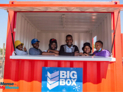 A Big Heart deserves a Big Box Container.